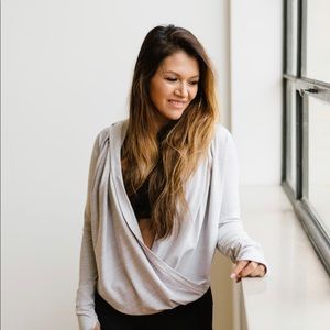 Zyia Active Gray Yoga Shawl